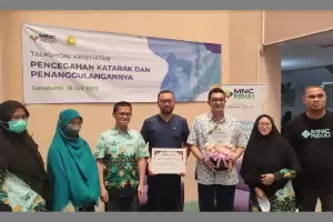 Kenali Bahaya serta Pencegahan Katarak, Mahasiswa dan Keluarga Pasien Ikuti Talkshow di Sukabumi
