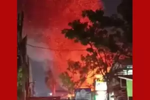 Ruko di Rangkapan Jaya Depok Terbakar Diduga Akibat Korsleting Listrik