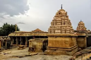 Penuh Misteri, Kuil di India Melawan Hukum Gravitasi