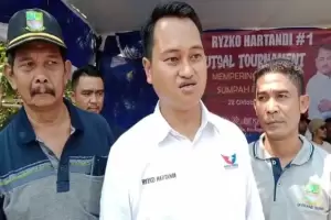 Caleg Perindo Ryzko Gelar Turnamen Futsal untuk Kalangan Pemuda di Bekasi
