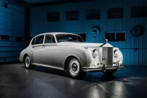 Rolls-Royce Silver Cloud Paramount Diperkenalkan, Ini Detailnya