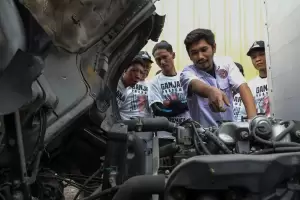 Relawan Ganjar Gelar Pelatihan Safety Driving ke Sopir Truk