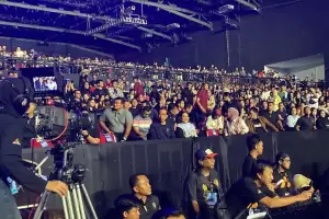 Jokowi dan Iriana Nikmati Konser NOAH, Saksi Momen Perpisahan Ariel Cs