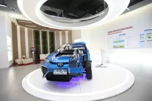 Toyota Optimistis dengan Mobil Hidrogen Meski Banyak Tantangan
