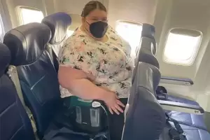 Viral! Curhat Influencer Obesitas Tolak Serahkan Kursi Keduanya di Pesawat untuk Balita Tantrum