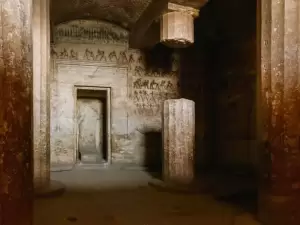 Penuh Kutukan, Makam Kuno Bertuliskan Mantra-mantra Mengerikan Ditemukan