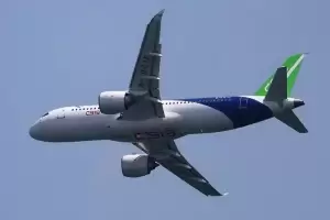 Tantang Airbus dan Boeing, China Luncurkan Pesawat Penumpang C919