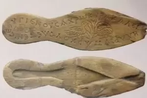 Sandal Kuno Ditemukan di Turki, Ada Pesan Manis untuk Perempuan