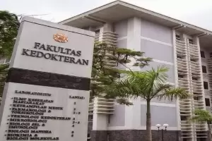 4 Universitas dengan Fakultas Kedokteran Terbaik di Pulau Jawa, Ada Kampus Idolamu?