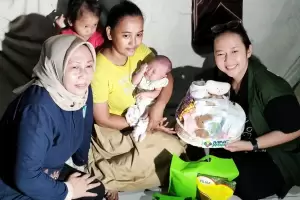 MNC Peduli Beri Bantuan Perlengkapan Bayi untuk Keluarga Prasejahtera di Kebon Sirih