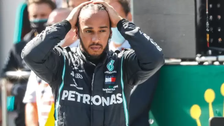 Didesak Mundur, Lewis Hamilton Tegaskan Belum Akan Tinggalkan F1