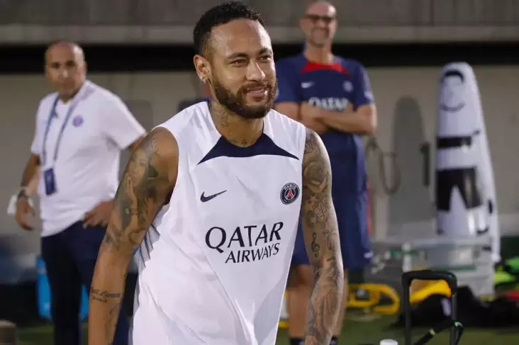 Neymar Semringah PSG Cetak Hat-trick Kemenangan Lawan Klub Raksasa Jepang