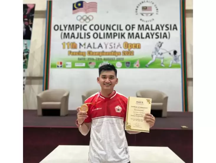 Atlet Redhawk Fencing Academy Jakarta Sabet Medali Emas di Kejuaraan Anggar Bergengsi di Malaysia