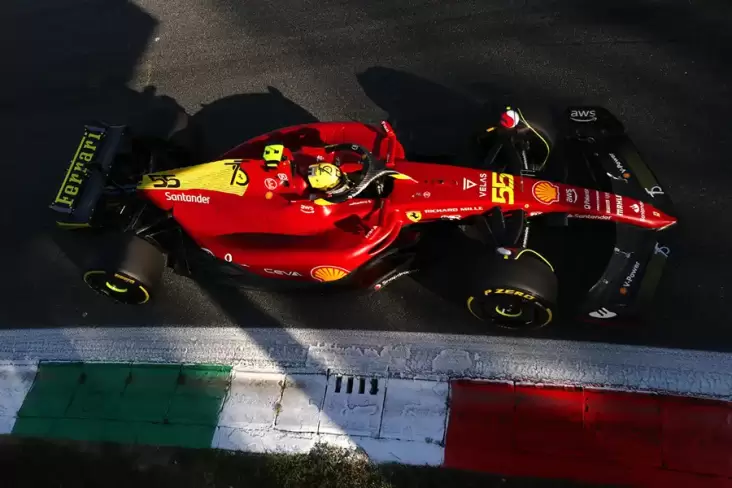 Kalah Bersaing di F1 2022, Carlos Sainz Minta Ferrari Belajar dari Red Bull Racing