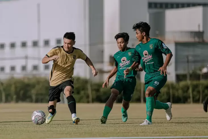 Arema FC vs Persebaya Surabaya, Aji Santoso Ingin Jaga Hegemoni