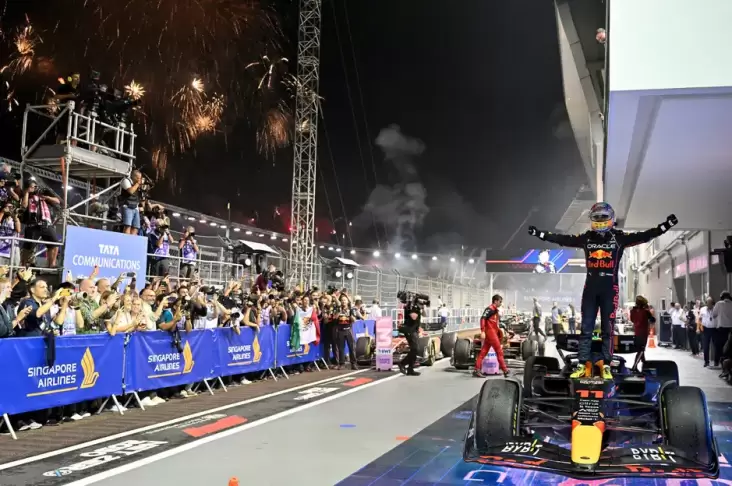 Sergio Perez Tetap Rajai GP Singapura meski Kena Penalti 5 Detik